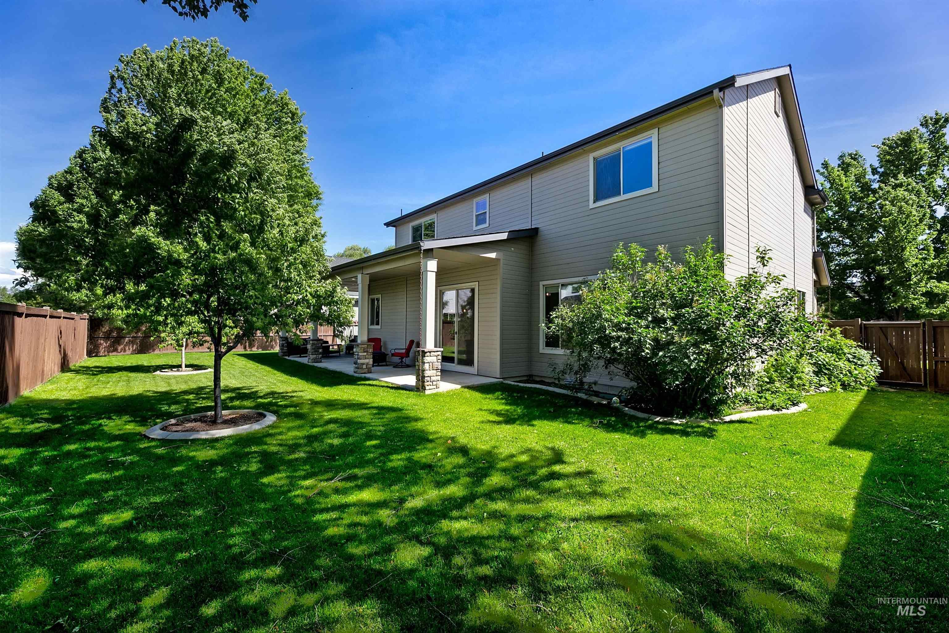 920 W Bacall St., Meridian, Idaho 83646, 5 Bedrooms, 3.5 Bathrooms, Residential For Sale, Price $819,900,MLS 98987087