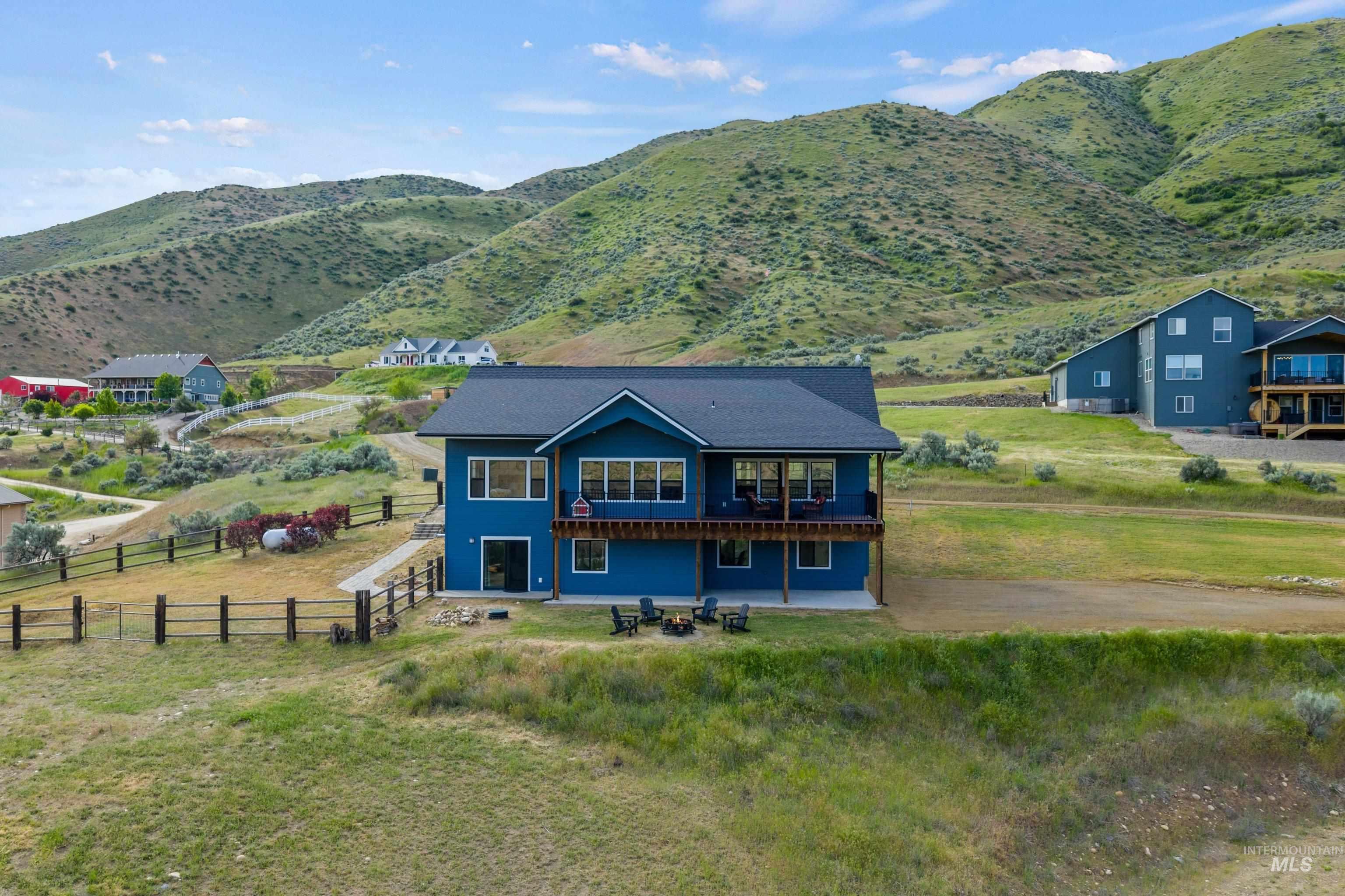 42 Shoemaker Lane, Horseshoe Bend, Idaho 83629, 3 Bedrooms, 2.5 Bathrooms, Residential For Sale, Price $1,250,000,MLS 98987089