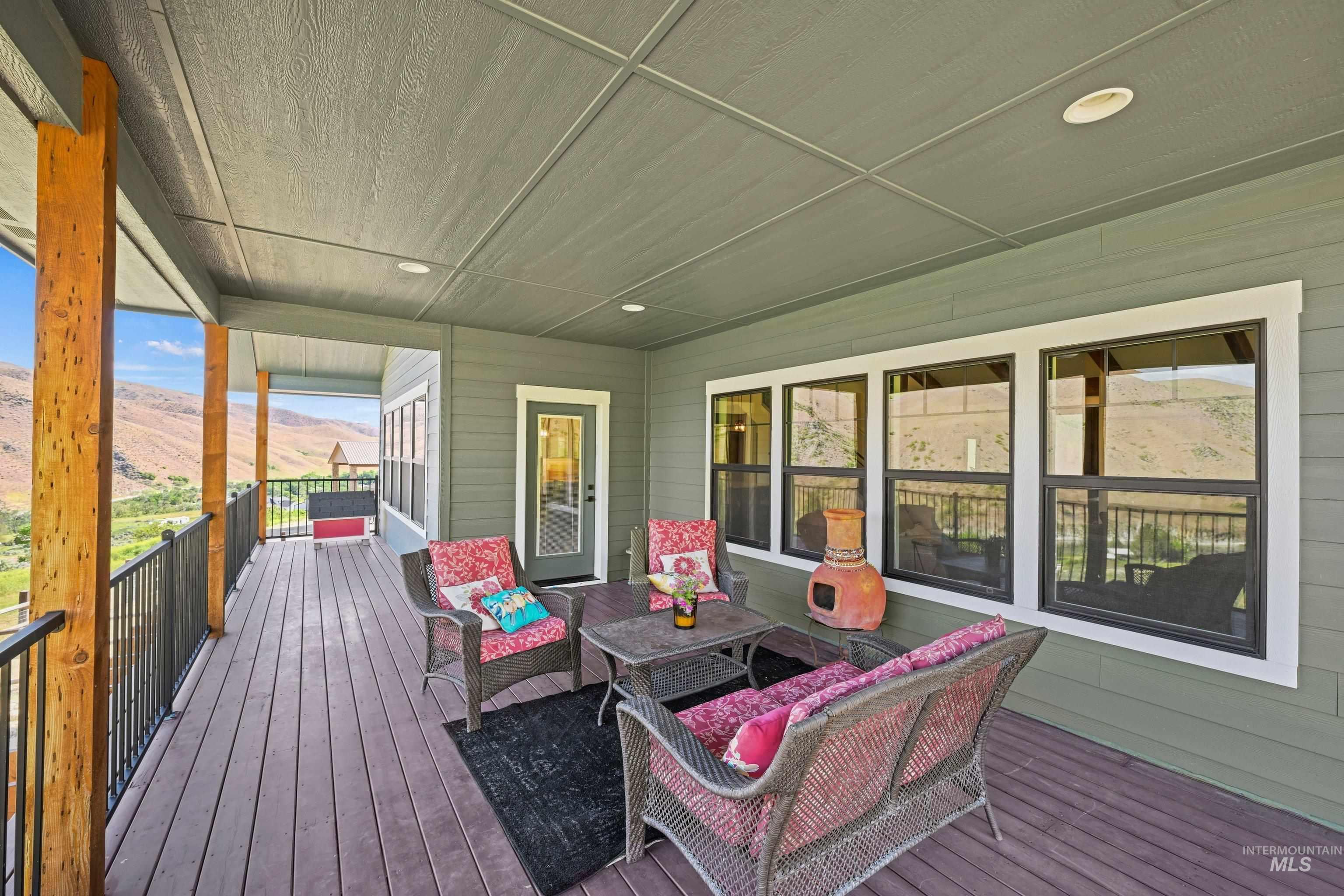 42 Shoemaker Lane, Horseshoe Bend, Idaho 83629, 3 Bedrooms, 2.5 Bathrooms, Residential For Sale, Price $1,250,000,MLS 98987089