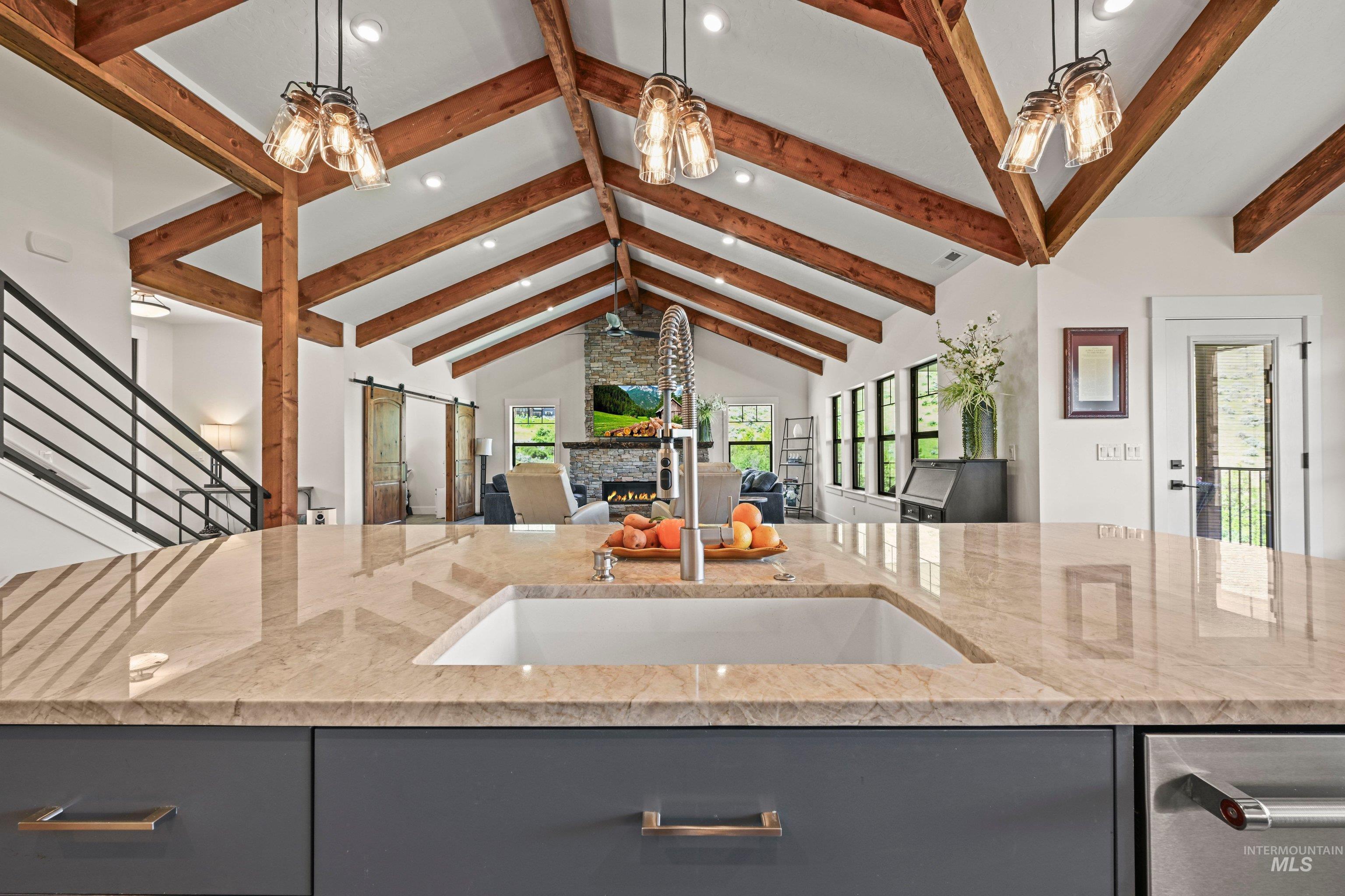 42 Shoemaker Lane, Horseshoe Bend, Idaho 83629, 3 Bedrooms, 2.5 Bathrooms, Residential For Sale, Price $1,250,000,MLS 98987089