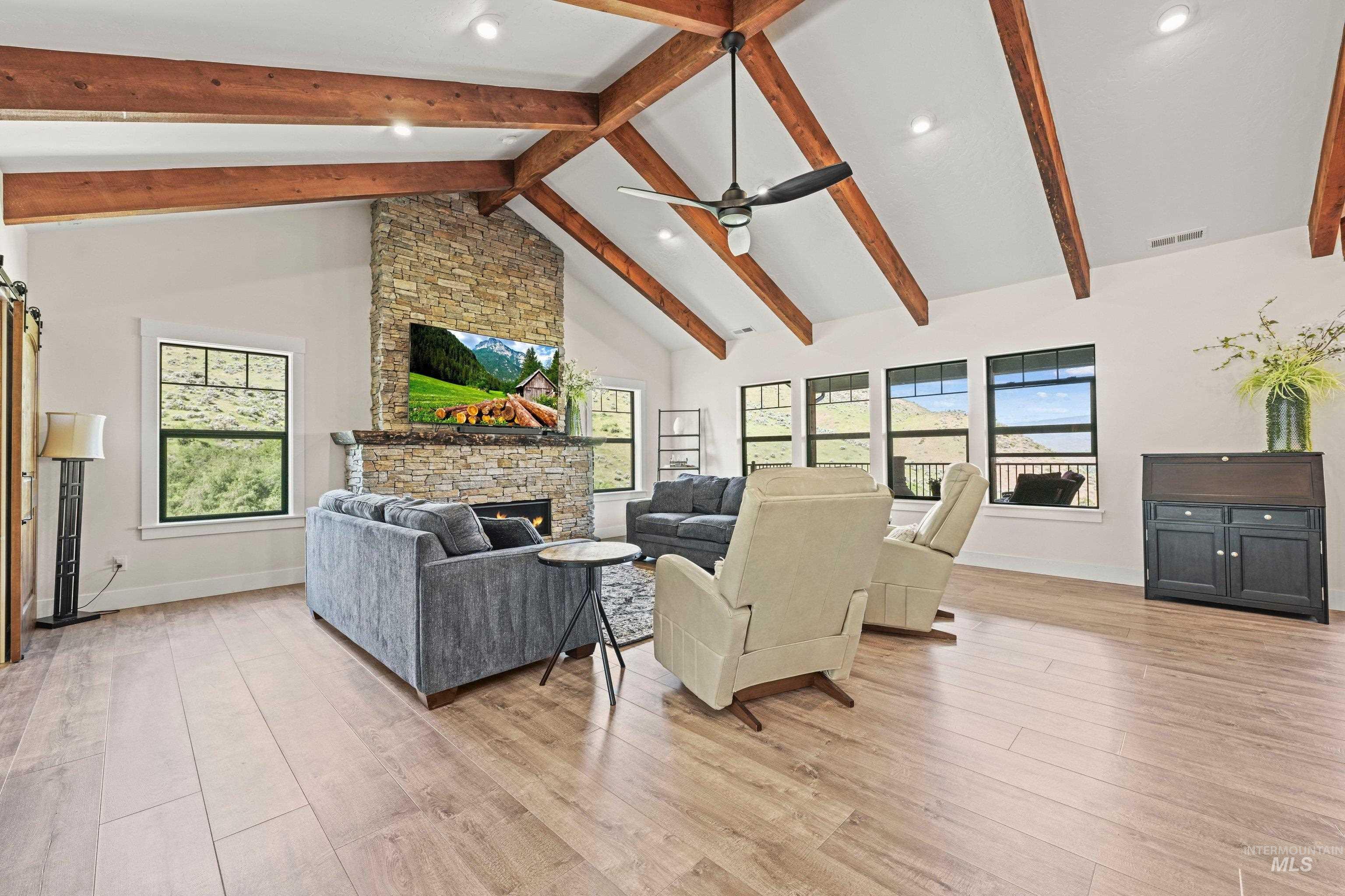 42 Shoemaker Lane, Horseshoe Bend, Idaho 83629, 3 Bedrooms, 2.5 Bathrooms, Residential For Sale, Price $1,250,000,MLS 98987089