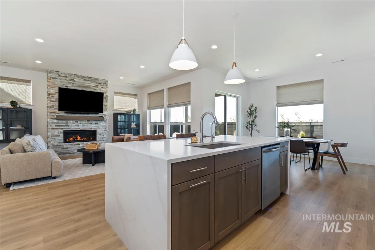 7649 W Whisper Ridge Dr, Meridian, Idaho 83646, 5 Bedrooms, 3 Bathrooms, Residential For Sale, Price $799,000,MLS 98987090