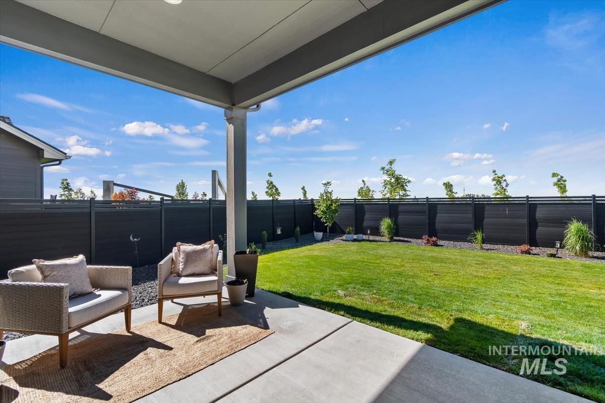 7649 W Whisper Ridge Dr, Meridian, Idaho 83646, 5 Bedrooms, 3 Bathrooms, Residential For Sale, Price $799,000,MLS 98987090
