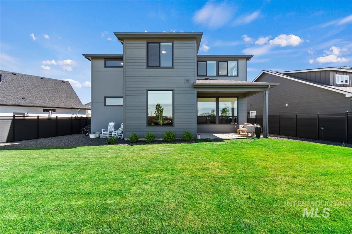 7649 W Whisper Ridge Dr, Meridian, Idaho 83646, 5 Bedrooms, 3 Bathrooms, Residential For Sale, Price $799,000,MLS 98987090