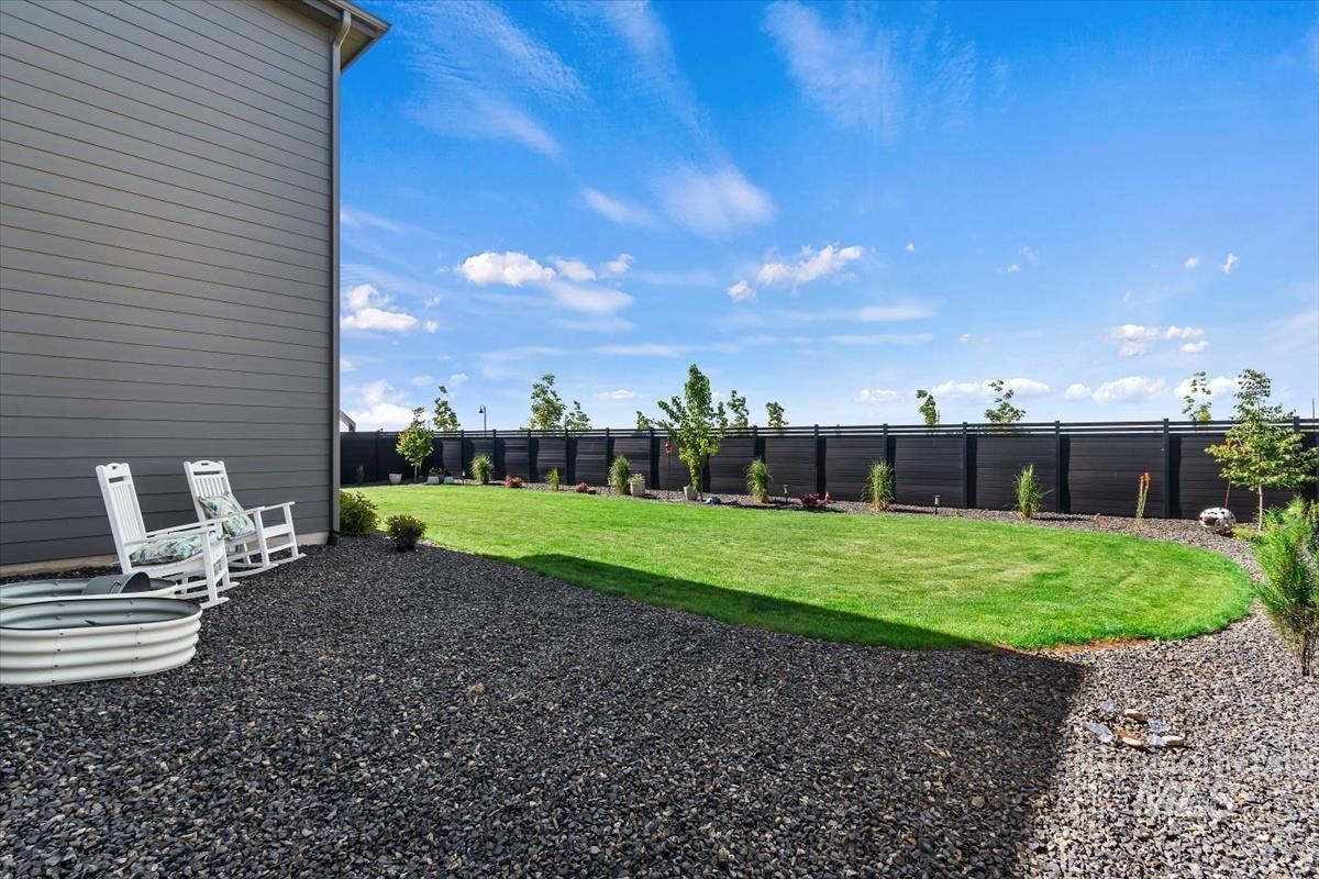 7649 W Whisper Ridge Dr, Meridian, Idaho 83646, 5 Bedrooms, 3 Bathrooms, Residential For Sale, Price $799,000,MLS 98987090