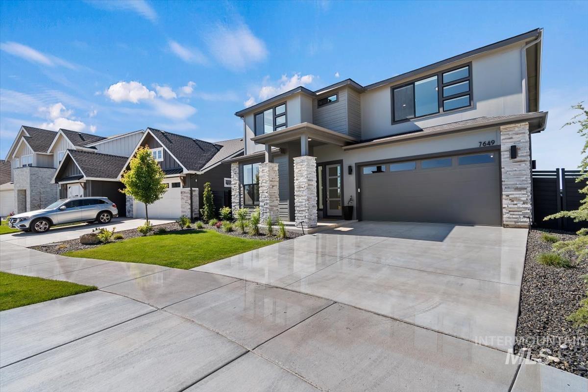 7649 W Whisper Ridge Dr, Meridian, Idaho 83646, 5 Bedrooms, 3 Bathrooms, Residential For Sale, Price $799,000,MLS 98987090