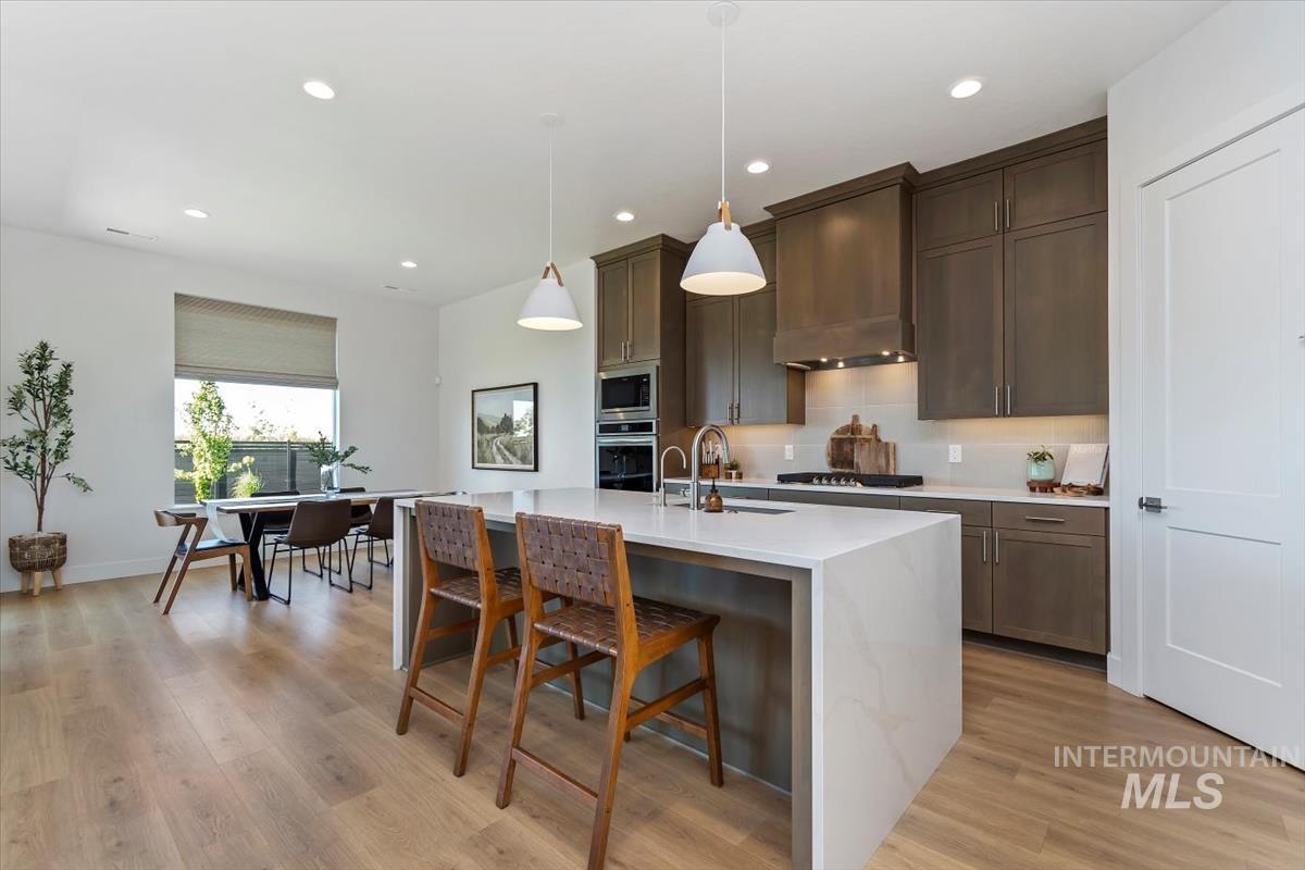 7649 W Whisper Ridge Dr, Meridian, Idaho 83646, 5 Bedrooms, 3 Bathrooms, Residential For Sale, Price $799,000,MLS 98987090