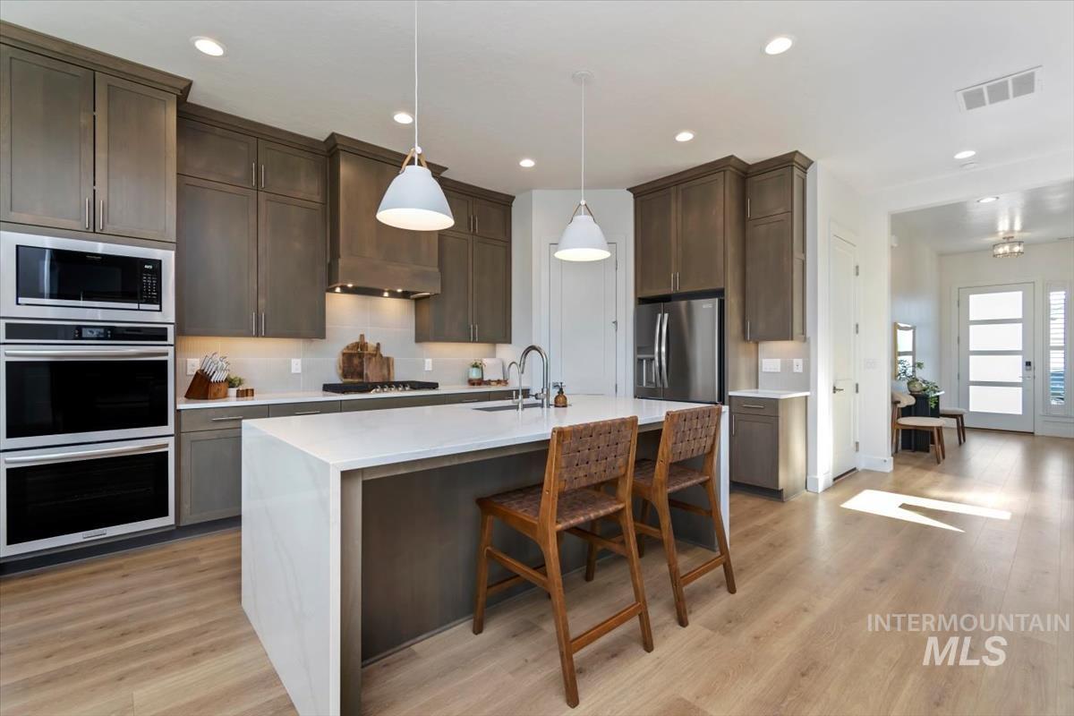 7649 W Whisper Ridge Dr, Meridian, Idaho 83646, 5 Bedrooms, 3 Bathrooms, Residential For Sale, Price $799,000,MLS 98987090
