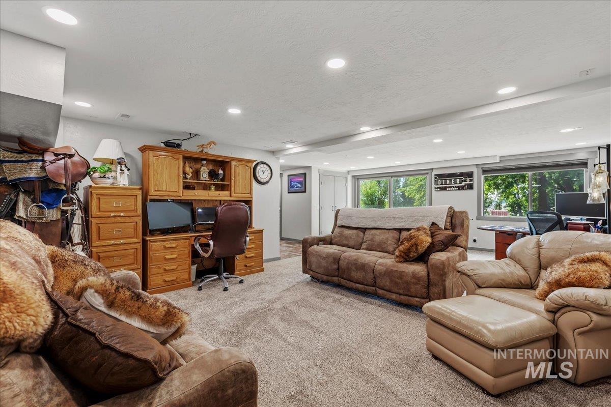 6323 Foothill Rd, Star, Idaho 83669-5001, 4 Bedrooms, 3 Bathrooms, Residential For Sale, Price $940,000, 98987092