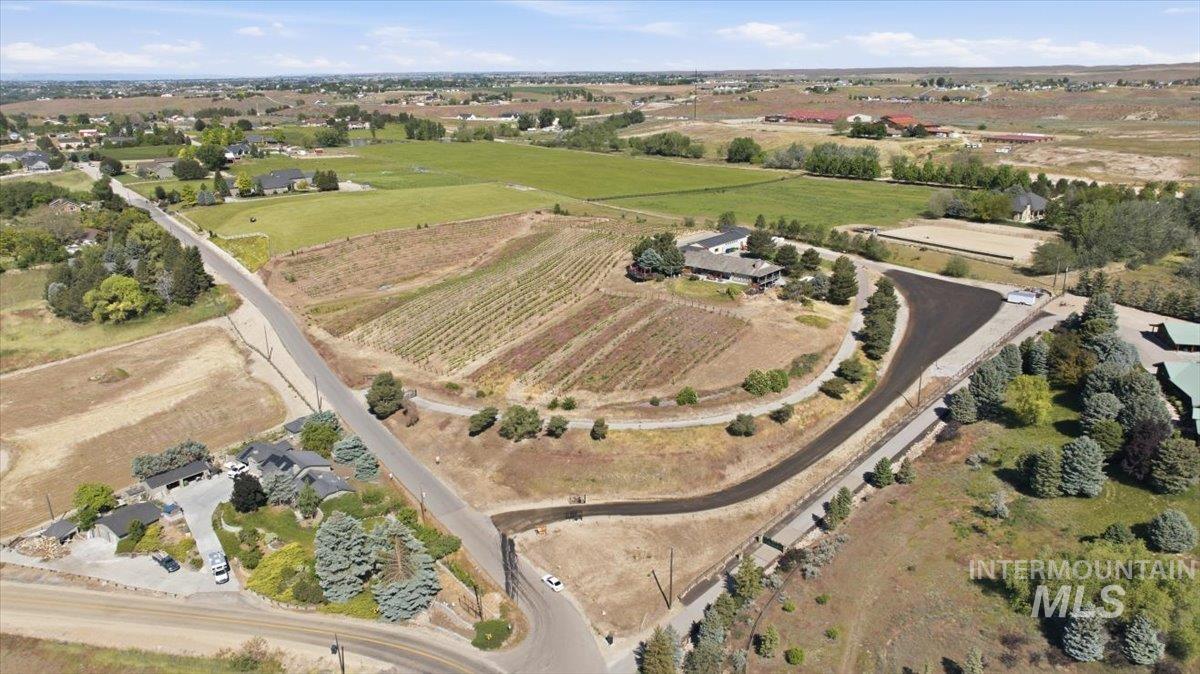 6323 Foothill Rd, Star, Idaho 83669-5001, 4 Bedrooms, 3 Bathrooms, Residential For Sale, Price $940,000, 98987092