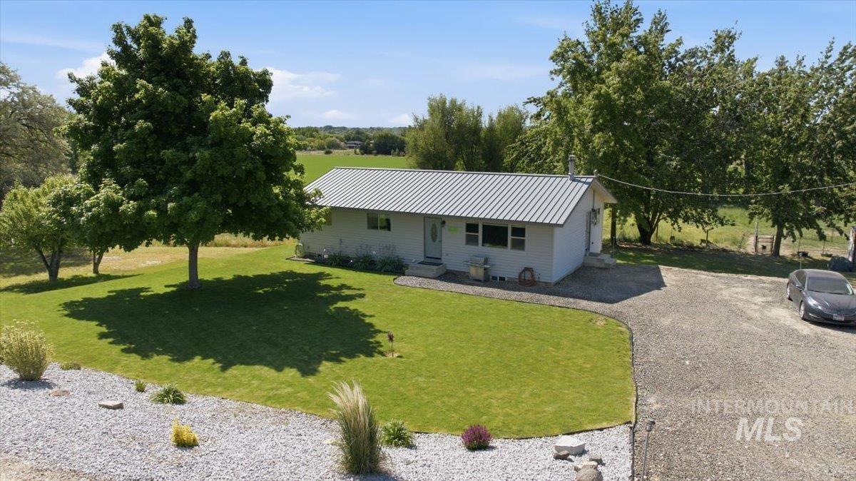 6323 Foothill Rd, Star, Idaho 83669-5001, 4 Bedrooms, 3 Bathrooms, Residential For Sale, Price $940,000, 98987092