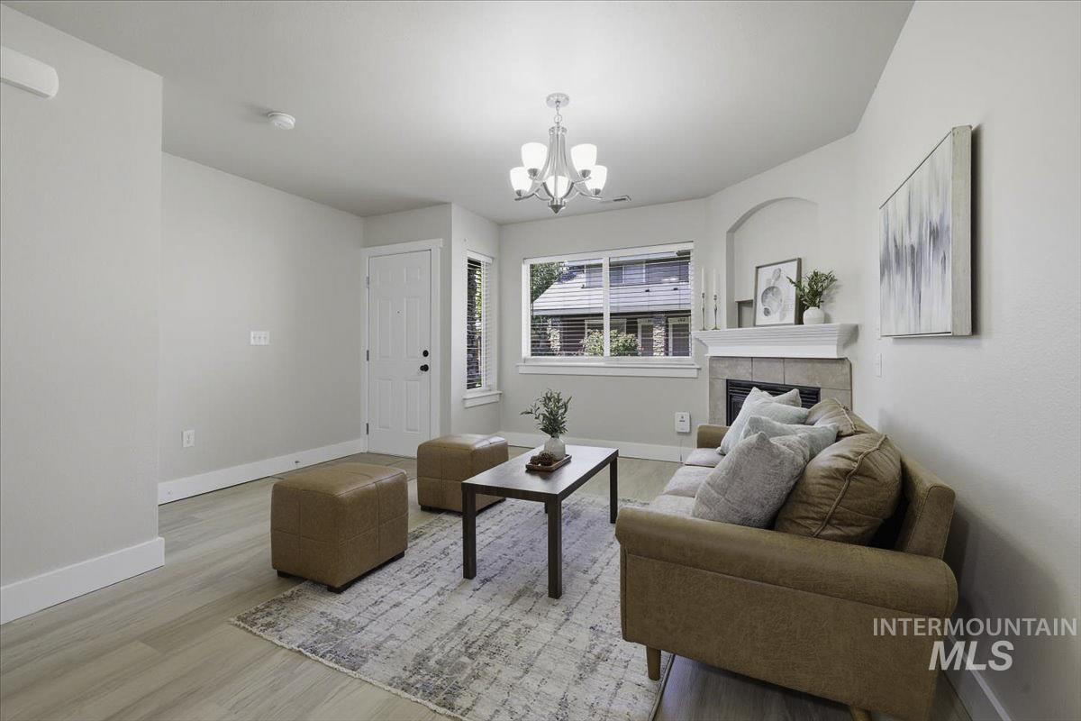 9965 Rosecroft Ct., Boise, Idaho 83704, 2 Bedrooms, 2.5 Bathrooms, Residential For Sale, Price $299,900, 98987094