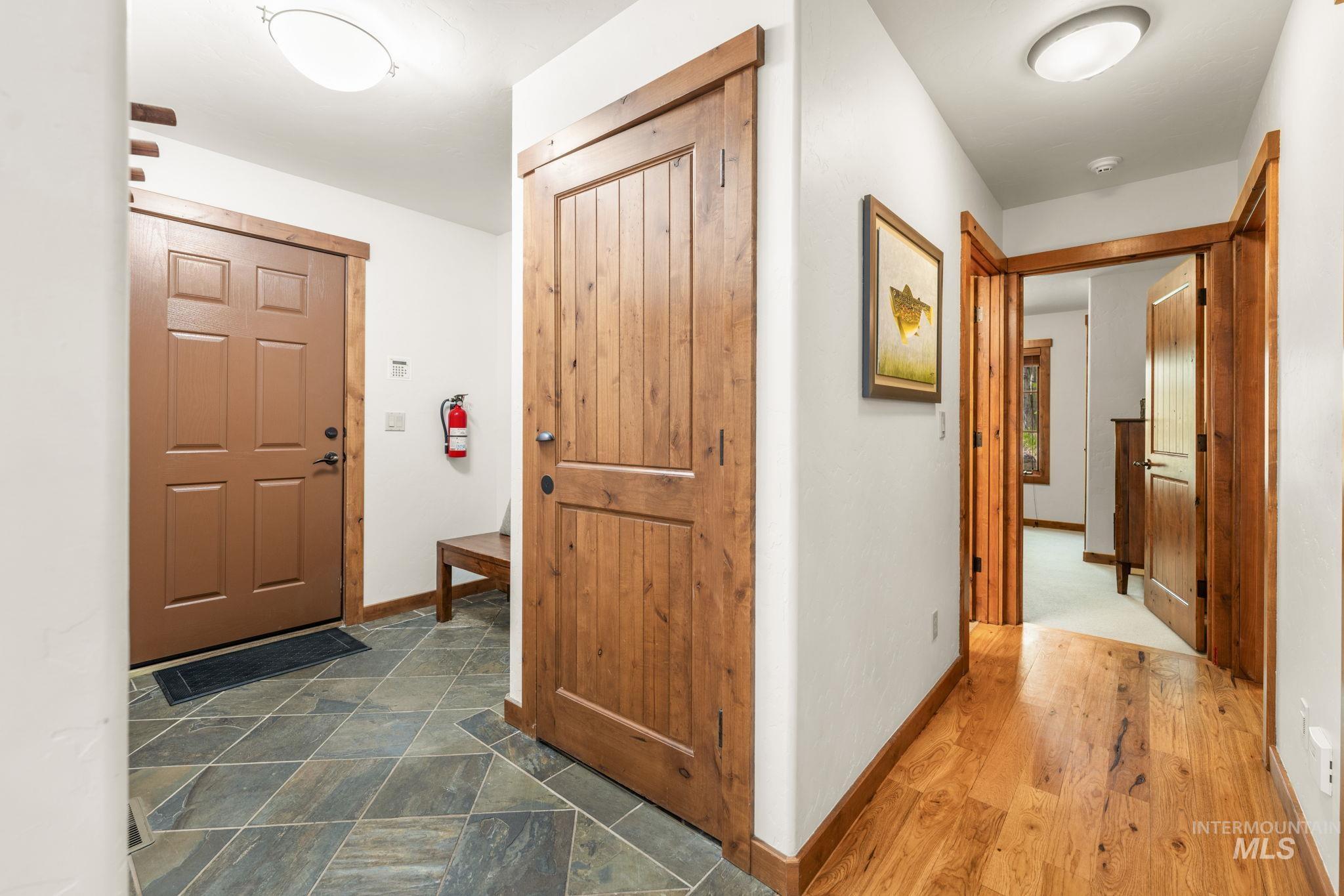 340 Discovery, Donnelly, Idaho 83615, 3 Bedrooms, 2 Bathrooms, Residential For Sale, Price $1,790,000, 98987096