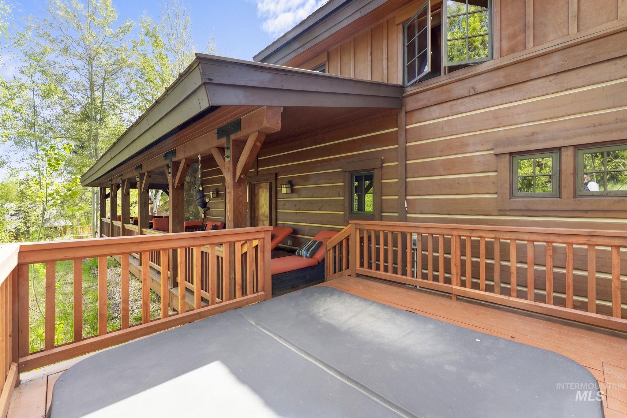 340 Discovery, Donnelly, Idaho 83615, 3 Bedrooms, 2 Bathrooms, Residential For Sale, Price $1,790,000, 98987096