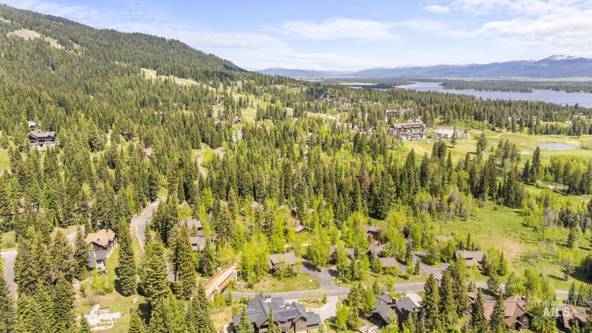 340 Discovery, Donnelly, Idaho 83615, 3 Bedrooms, 2 Bathrooms, Residential For Sale, Price $1,790,000, 98987096