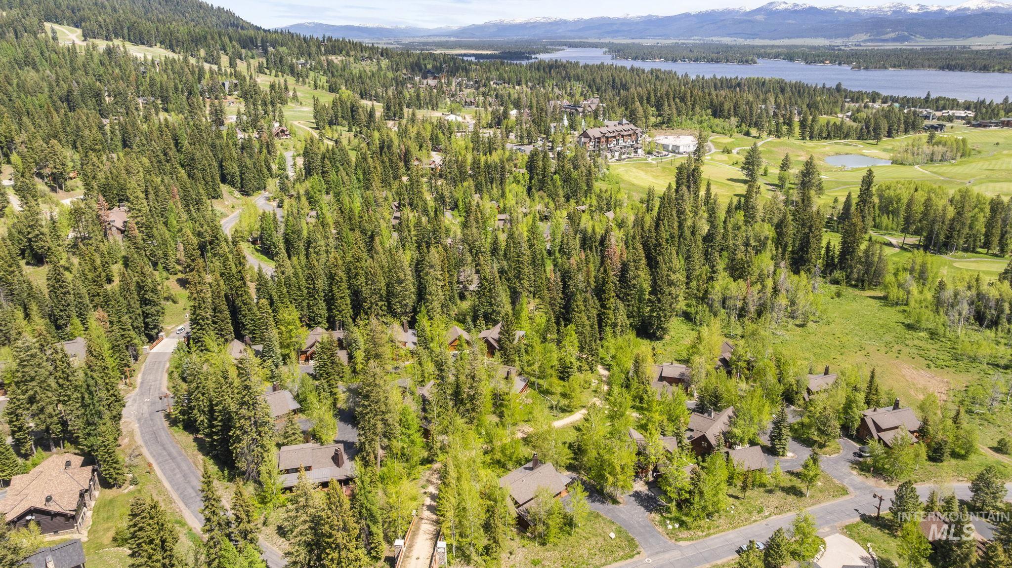 340 Discovery, Donnelly, Idaho 83615, 3 Bedrooms, 2 Bathrooms, Residential For Sale, Price $1,790,000, 98987096