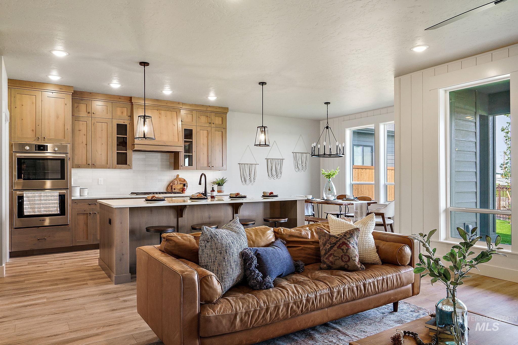 362 S Hamlin Ln, Eagle, Idaho 83616, 4 Bedrooms, 2.5 Bathrooms, Residential For Sale, Price $1,099,000, 98987100