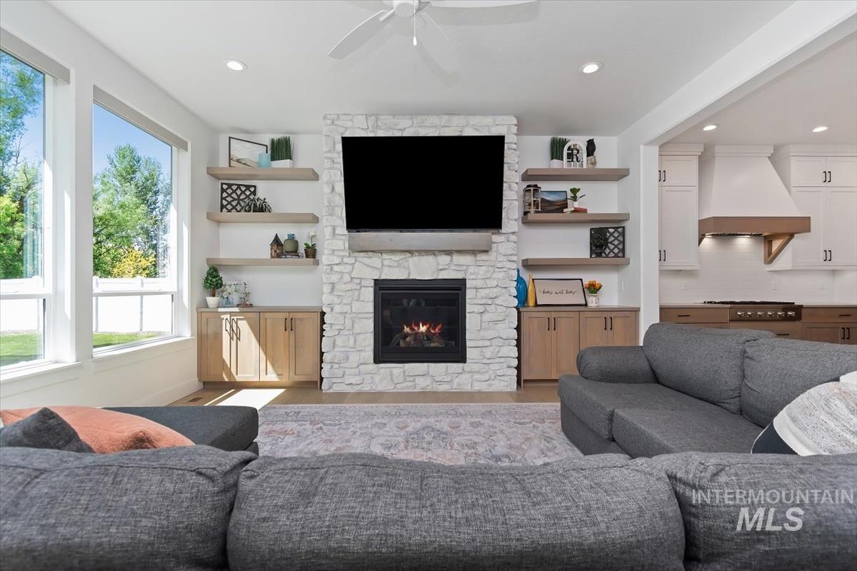 7933 W Suttle Lake Dr, Boise, Idaho 83714, 5 Bedrooms, 4 Bathrooms, Residential For Sale, Price $1,465,000,MLS 98987102