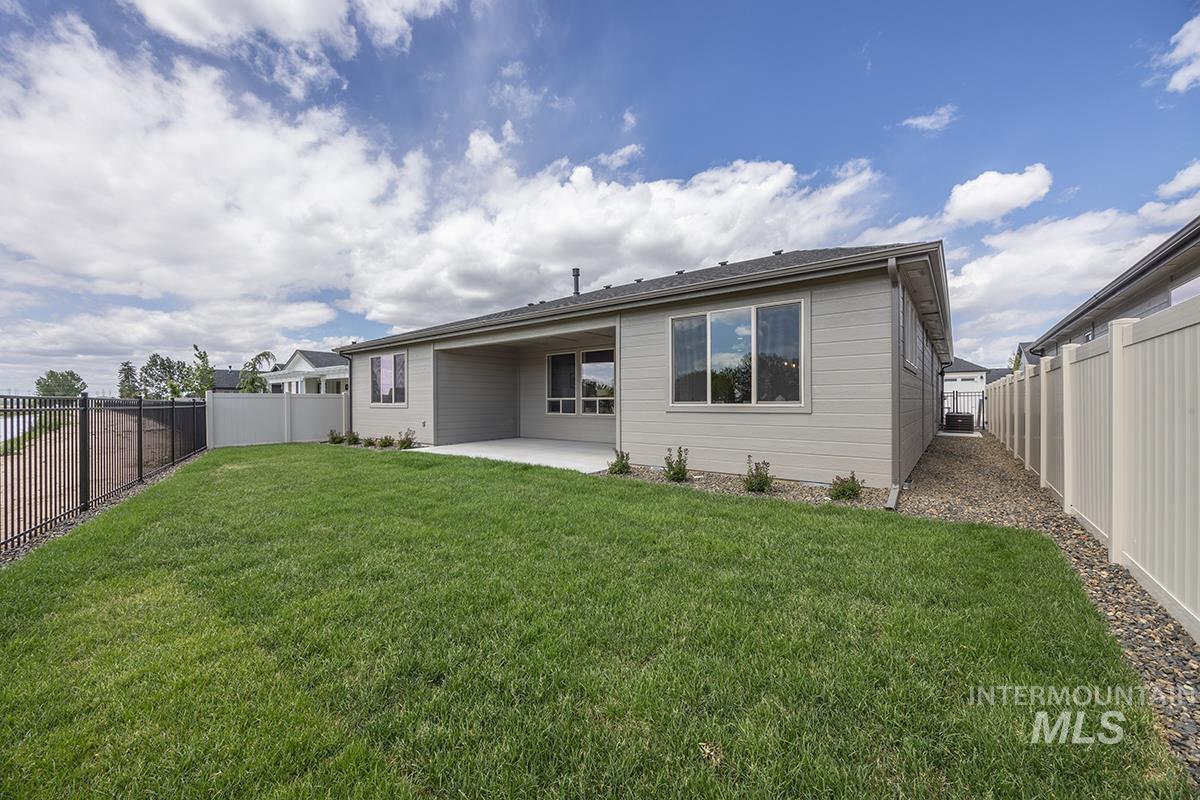 3465 E Englehart Drive, Meridian, Idaho 83642, 3 Bedrooms, 3 Bathrooms, Residential For Sale, Price $769,000,MLS 98987104
