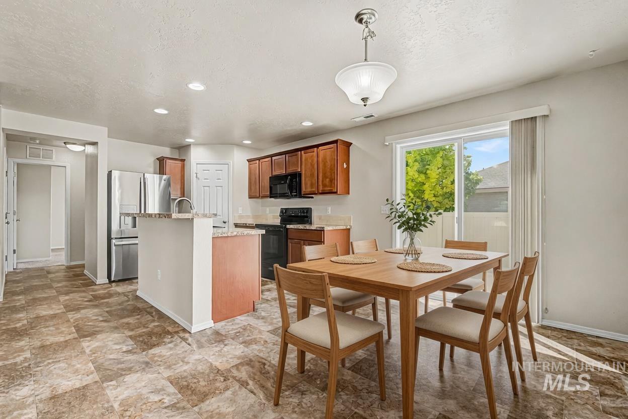 2225 W Mikaela Ct., Nampa, Idaho 83651, 4 Bedrooms, 2.5 Bathrooms, Residential For Sale, Price $439,900, 98987105