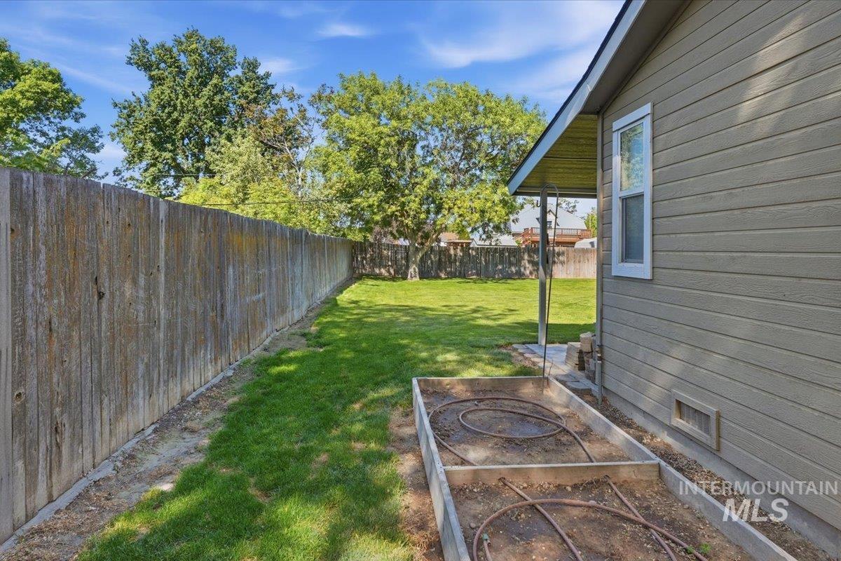 1007 N C Street, Parma, Idaho 83660, 3 Bedrooms, 2 Bathrooms, Residential For Sale, Price $425,500, 98987110