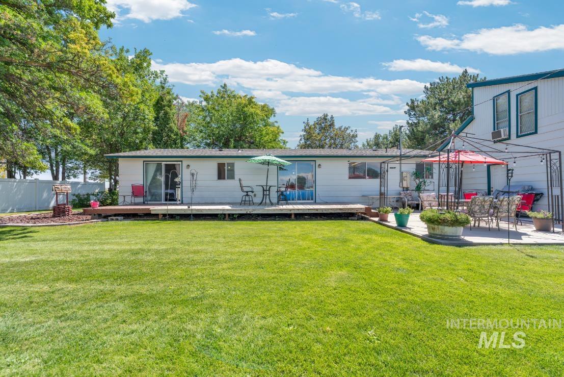 11930 Purple Sage Rd, Middleton, Idaho 83644-5481, 3 Bedrooms, 2 Bathrooms, Residential For Sale, Price $465,000,MLS 98987112