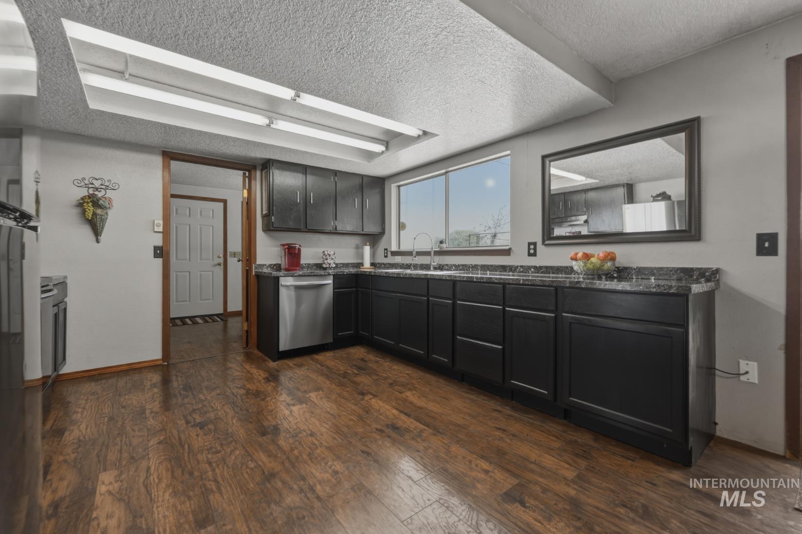 11930 Purple Sage Rd, Middleton, Idaho 83644-5481, 3 Bedrooms, 2 Bathrooms, Residential For Sale, Price $465,000,MLS 98987112