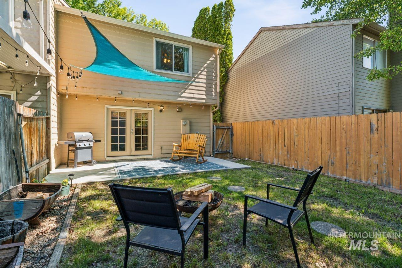 1887 E Boise Ave, Boise, Idaho 83706, 2 Bedrooms, 1.5 Bathrooms, Residential For Sale, Price $409,000,MLS 98987113