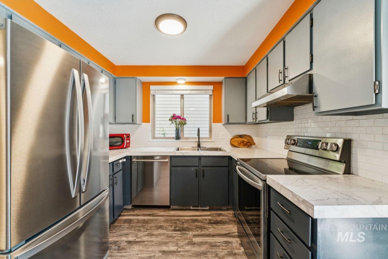 1887 E Boise Ave, Boise, Idaho 83706, 2 Bedrooms, 1.5 Bathrooms, Residential For Sale, Price $409,000,MLS 98987113