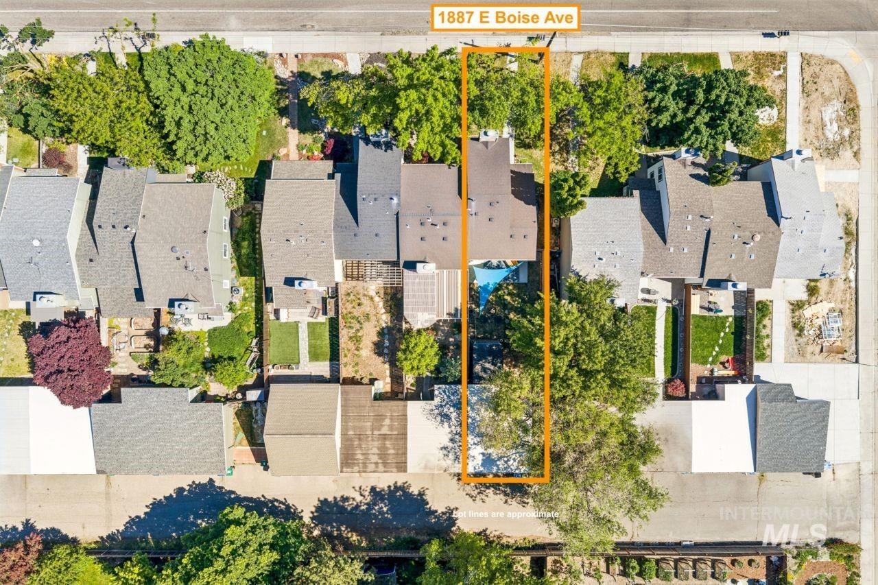 1887 E Boise Ave, Boise, Idaho 83706, 2 Bedrooms, 1.5 Bathrooms, Residential For Sale, Price $409,000,MLS 98987113