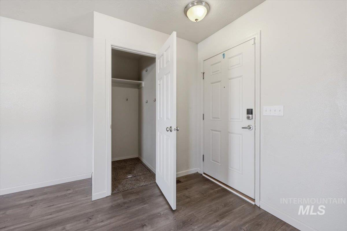 8556 W Snohomish St, Boise, Idaho 83709-5917, 3 Bedrooms, 2 Bathrooms, Residential For Sale, Price $380,000, 98987117