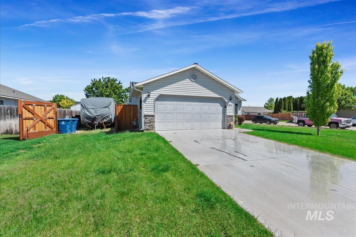 11740 Edgemoor St, Caldwell, Idaho 83605, 3 Bedrooms, 2 Bathrooms, Residential For Sale, Price $360,000, 98987119