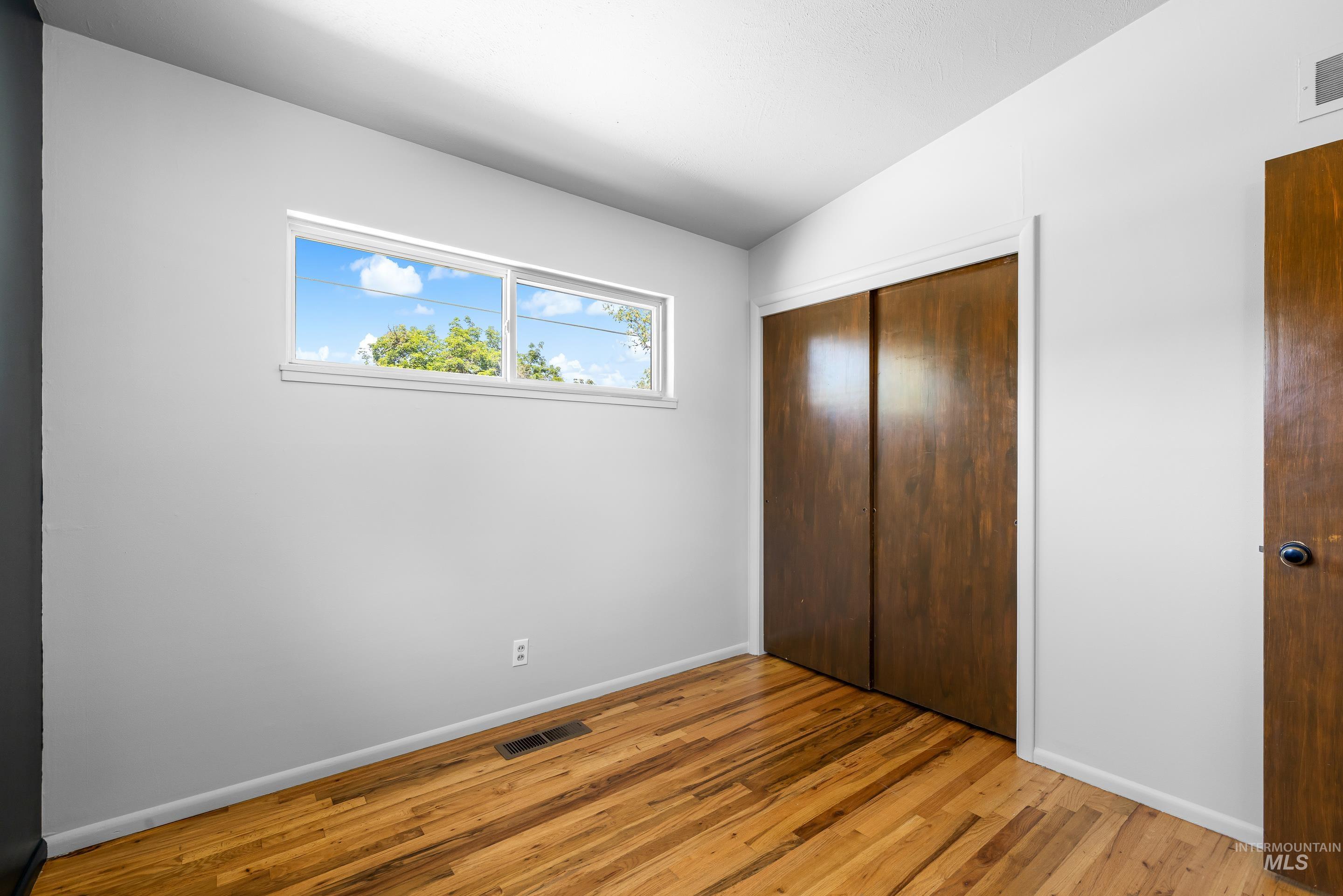 708 S Phillippi St, Boise, Idaho 83705, 3 Bedrooms, 1.5 Bathrooms, Residential For Sale, Price $374,900, 98987120