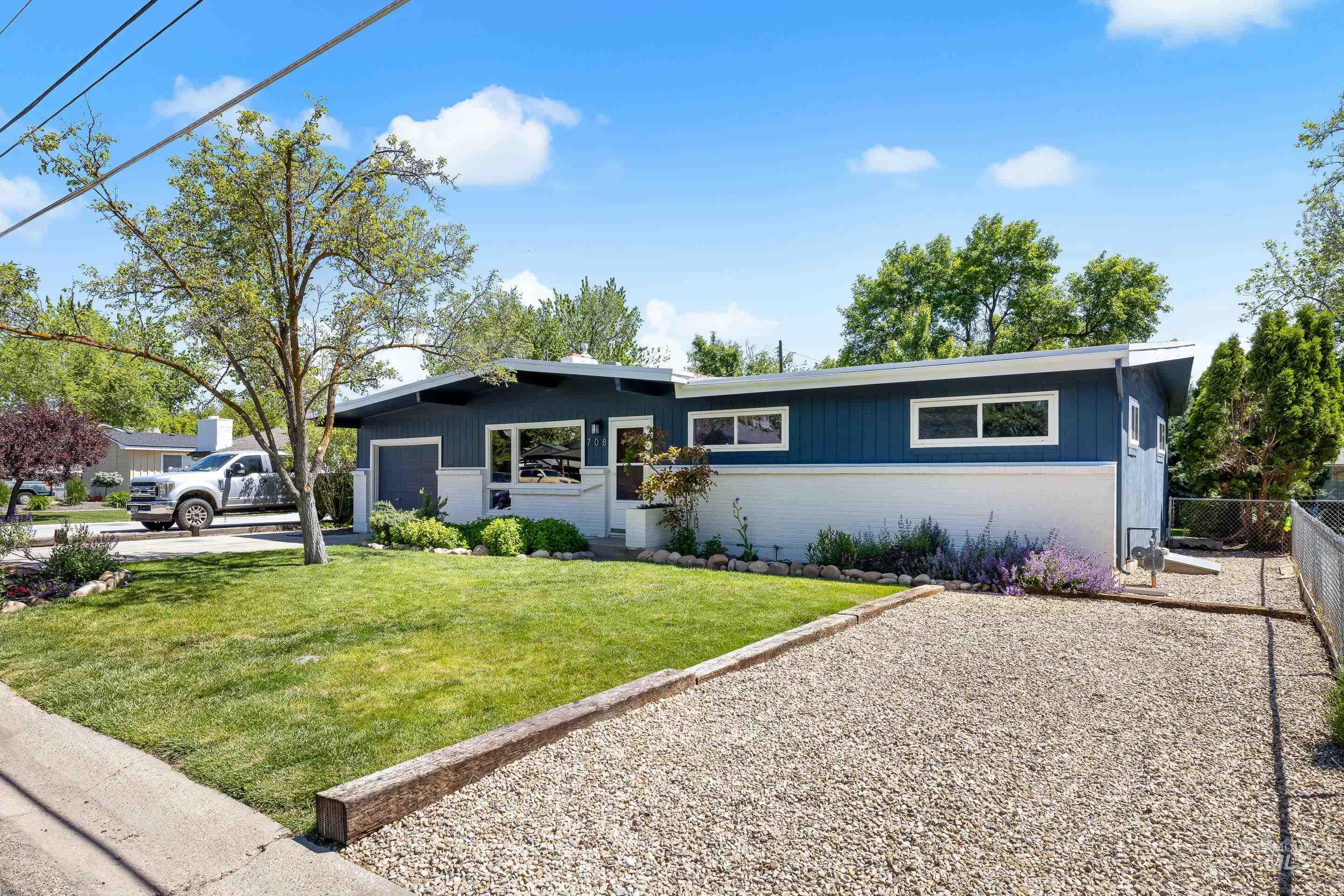 708 S Phillippi St, Boise, Idaho 83705, 3 Bedrooms, 1.5 Bathrooms, Residential For Sale, Price $374,900, 98987120