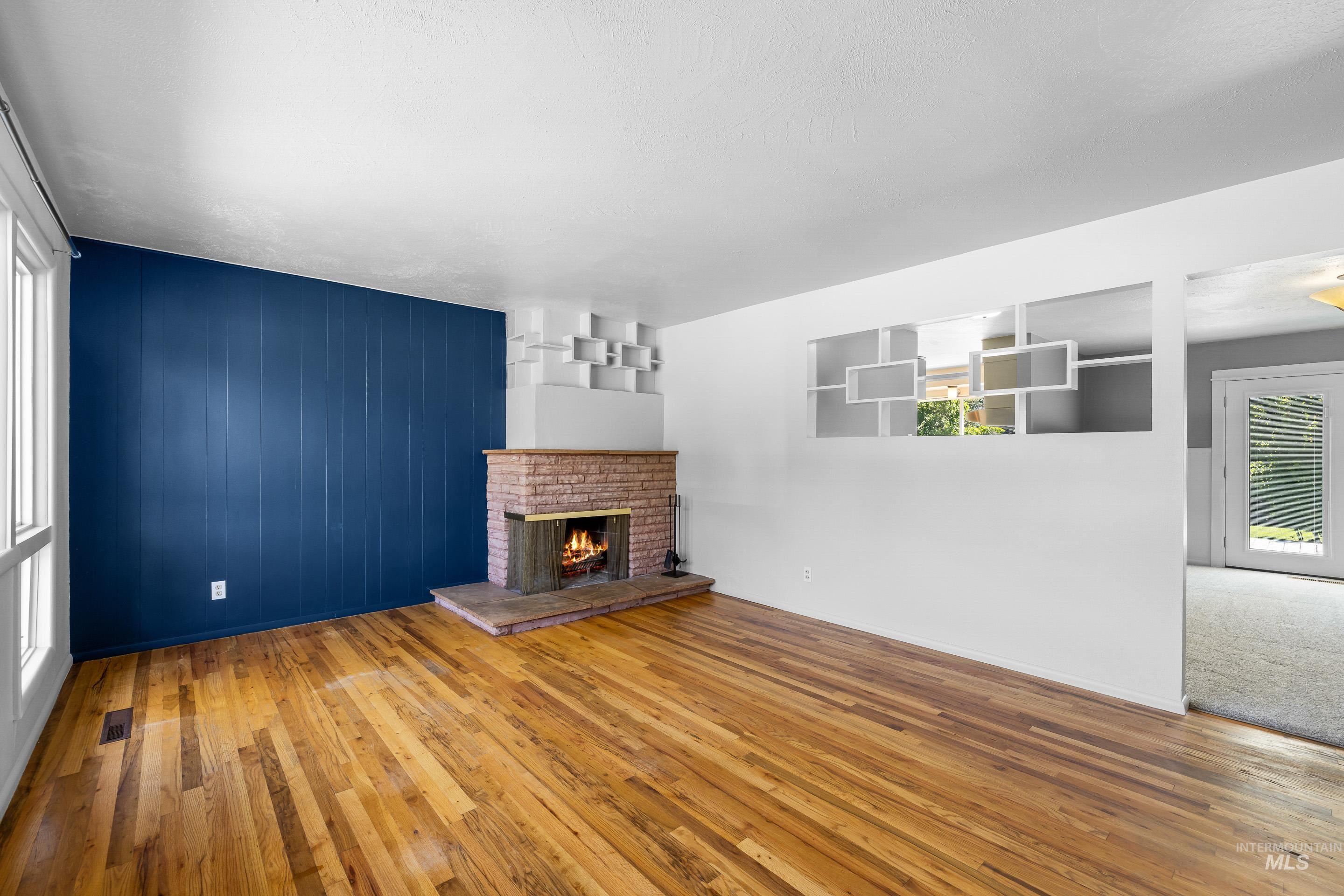 708 S Phillippi St, Boise, Idaho 83705, 3 Bedrooms, 1.5 Bathrooms, Residential For Sale, Price $374,900, 98987120