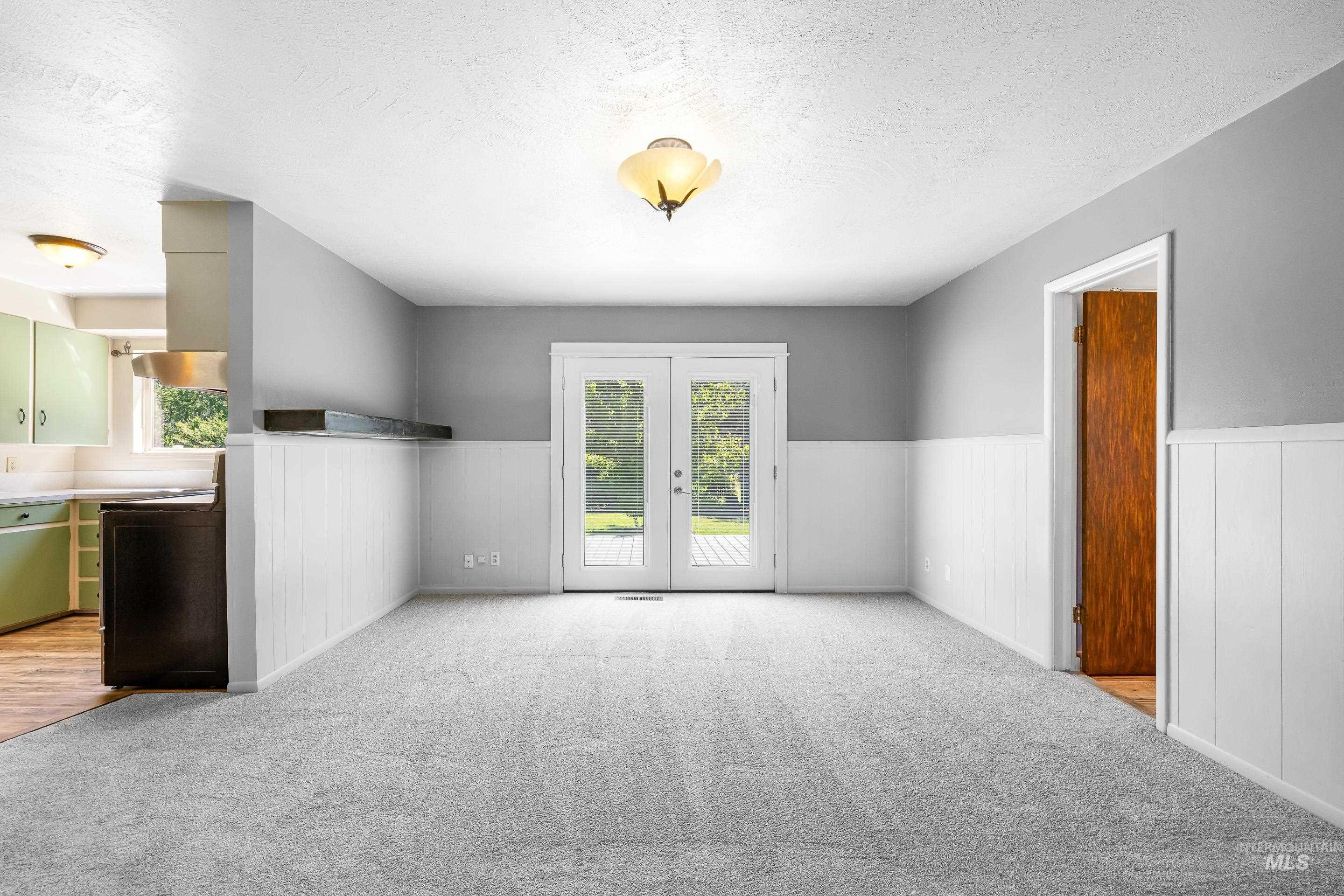 708 S Phillippi St, Boise, Idaho 83705, 3 Bedrooms, 1.5 Bathrooms, Residential For Sale, Price $374,900, 98987120