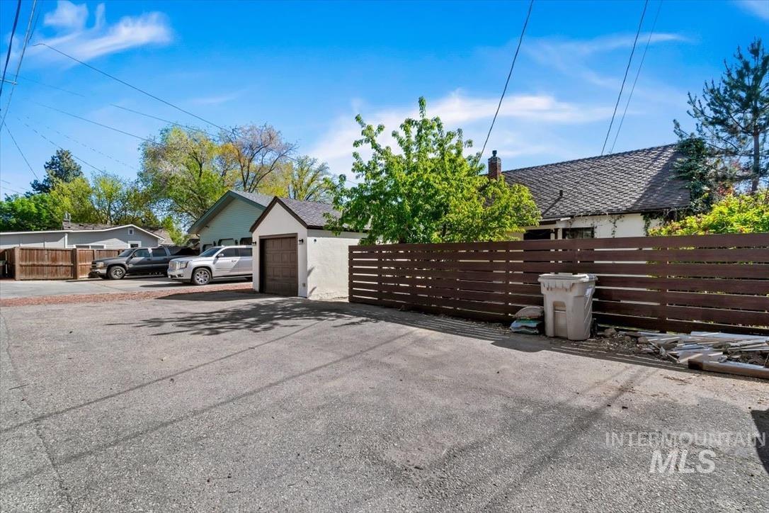 2208 W State Street, Boise, Idaho 83702, 4 Bedrooms, 3 Bathrooms, Residential Income For Sale, Price $859,900, 98987127
