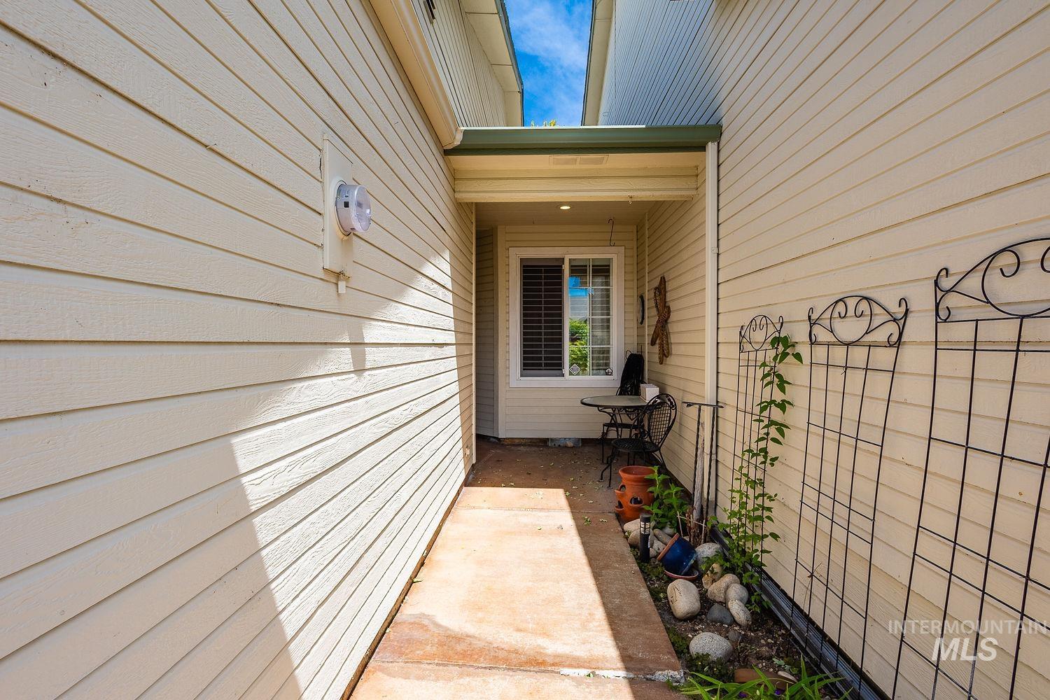 10414 W Bantam, Boise, Idaho 83709, 2 Bedrooms, 1 Bathroom, Residential For Sale, Price $330,000, 98987130