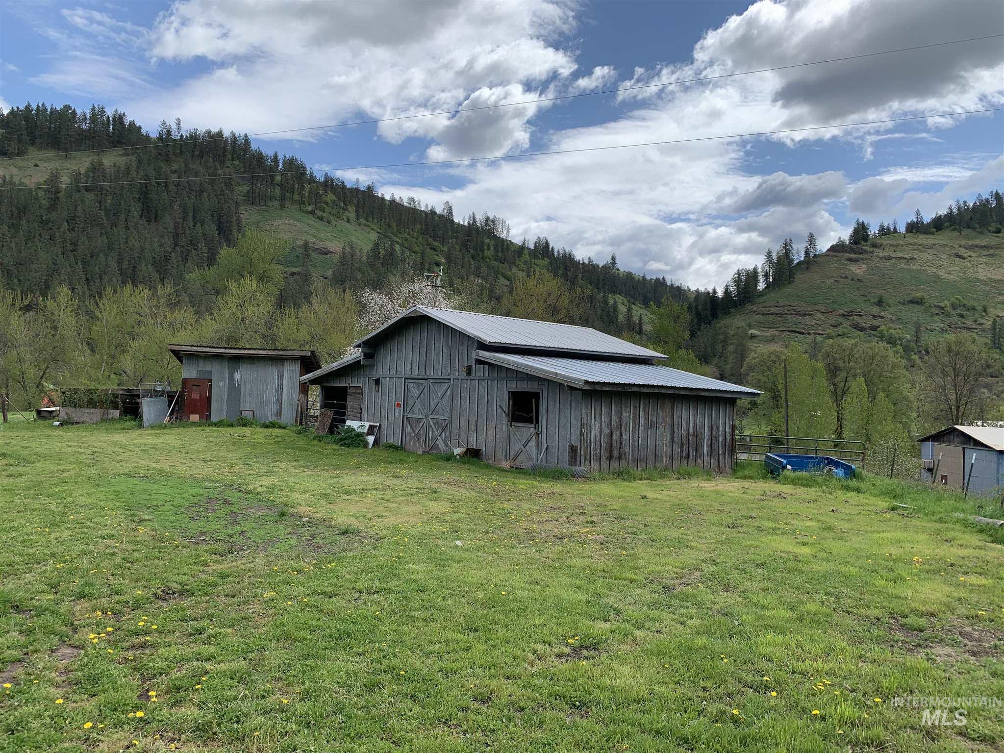 120 Three Bear Lane, Stites, Idaho 83552, 3 Bedrooms, 2 Bathrooms, Residential For Sale, Price $499,000, 98987131