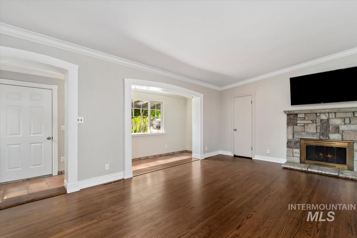 5032 W Wolfe Street, Boise, Idaho 83706, 3 Bedrooms, 2 Bathrooms, Residential For Sale, Price $465,000, 98987132