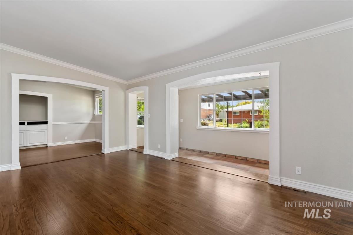 5032 W Wolfe Street, Boise, Idaho 83706, 3 Bedrooms, 2 Bathrooms, Residential For Sale, Price $465,000, 98987132