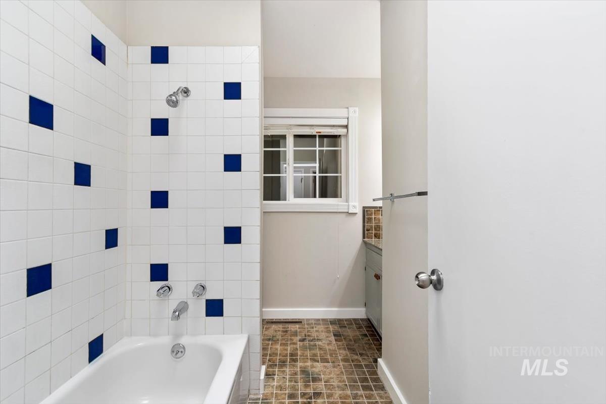 5032 W Wolfe Street, Boise, Idaho 83706, 3 Bedrooms, 2 Bathrooms, Residential For Sale, Price $465,000, 98987132