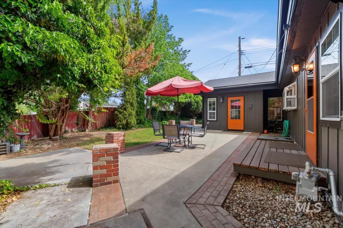 5032 W Wolfe Street, Boise, Idaho 83706, 3 Bedrooms, 2 Bathrooms, Residential For Sale, Price $465,000, 98987132