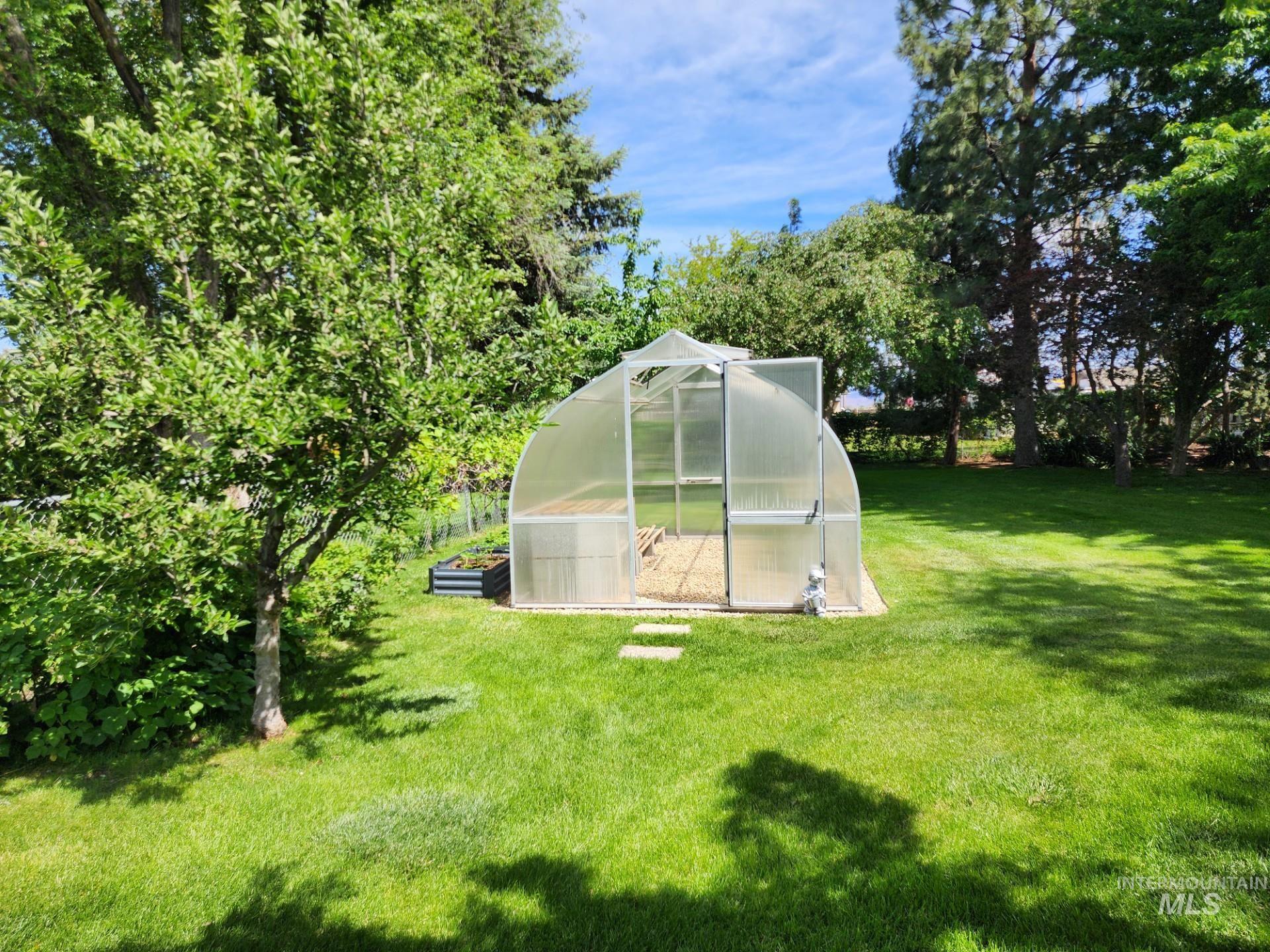 100 NW Carrie Circle, Mountain Home, Idaho 83647, 3 Bedrooms, 2 Bathrooms, Residential For Sale, Price $389,900, 98987134