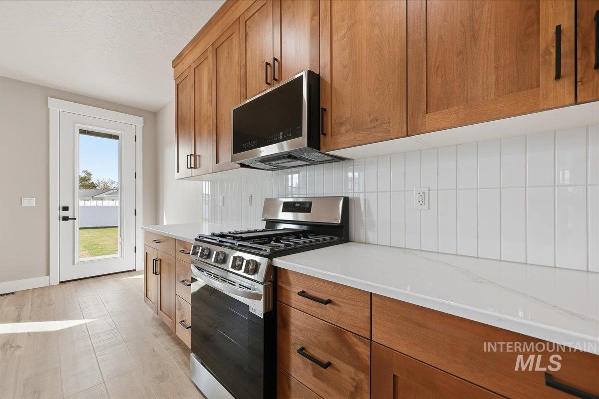 2141 Justine, Fruitland, Idaho 83619, 3 Bedrooms, 2 Bathrooms, Residential For Sale, Price $495,999, 98987135