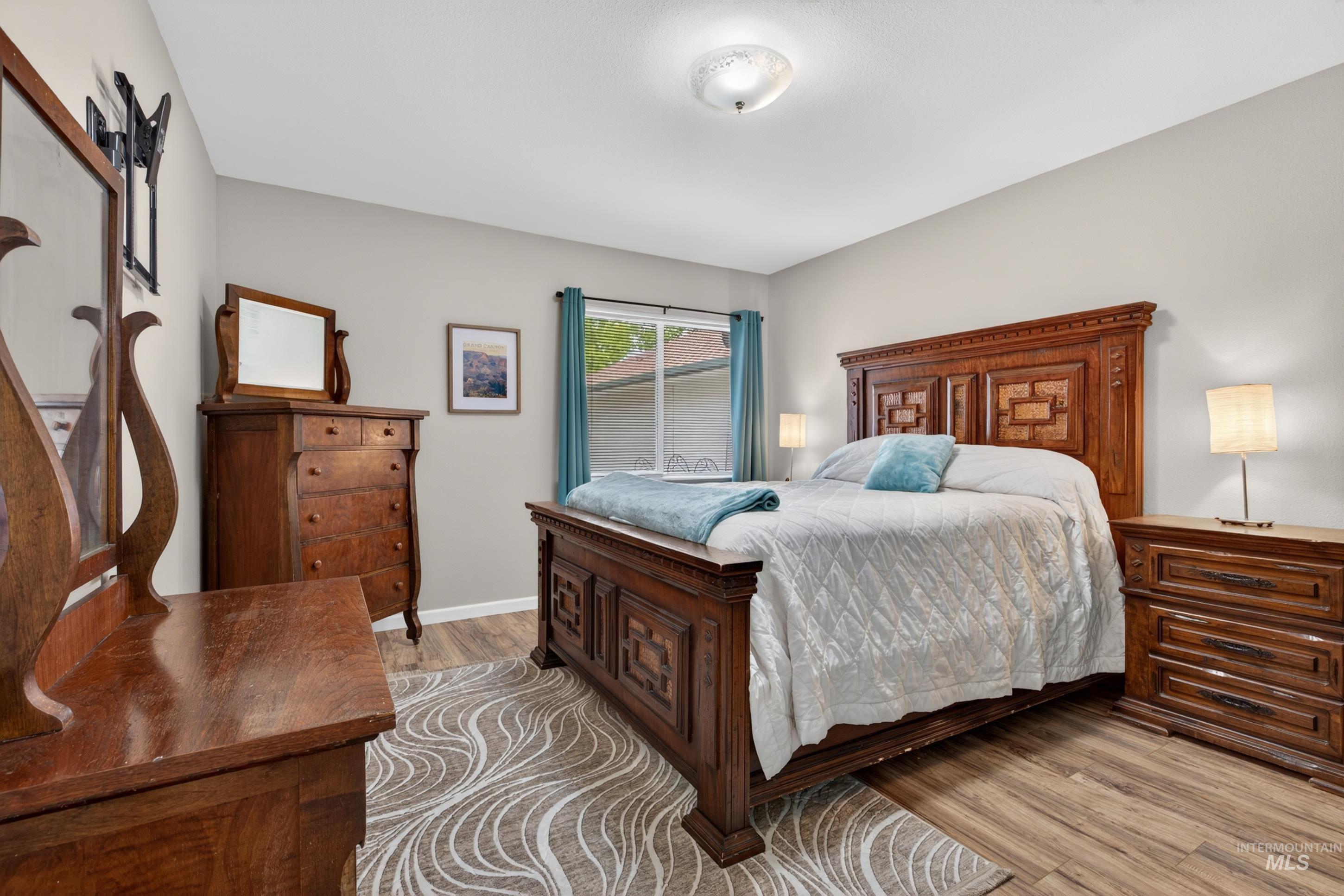 6867 W Russett St, Boise, Idaho 83704-7600, 2 Bedrooms, 2 Bathrooms, Residential For Sale, Price $349,900, 98987136