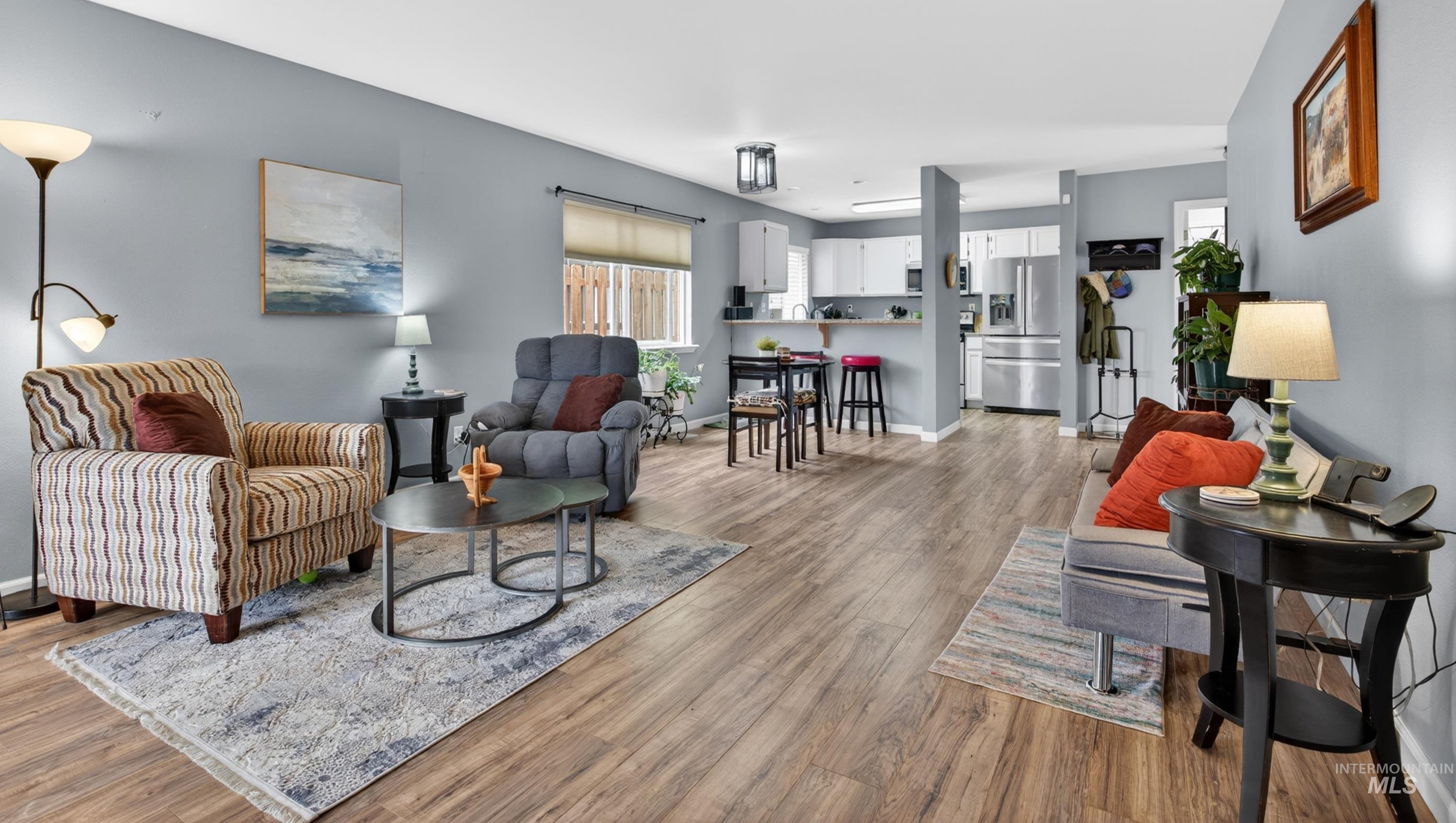 6867 W Russett St, Boise, Idaho 83704-7600, 2 Bedrooms, 2 Bathrooms, Residential For Sale, Price $349,900, 98987136