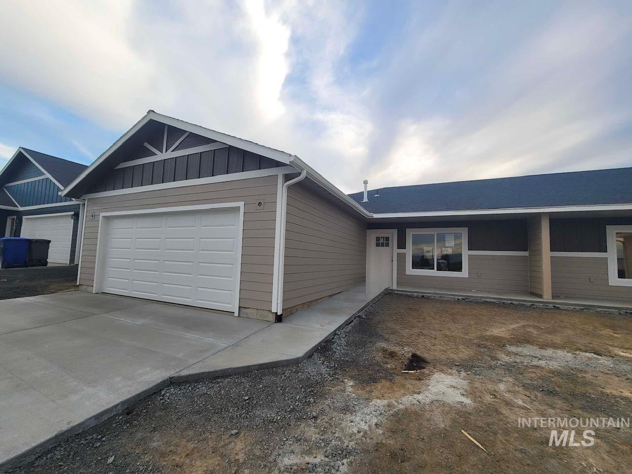 1803 Clark Fork Lane, Lewiston, Idaho 83501, 3 Bedrooms, 2 Bathrooms, Residential For Sale, Price $369,900, 98987139