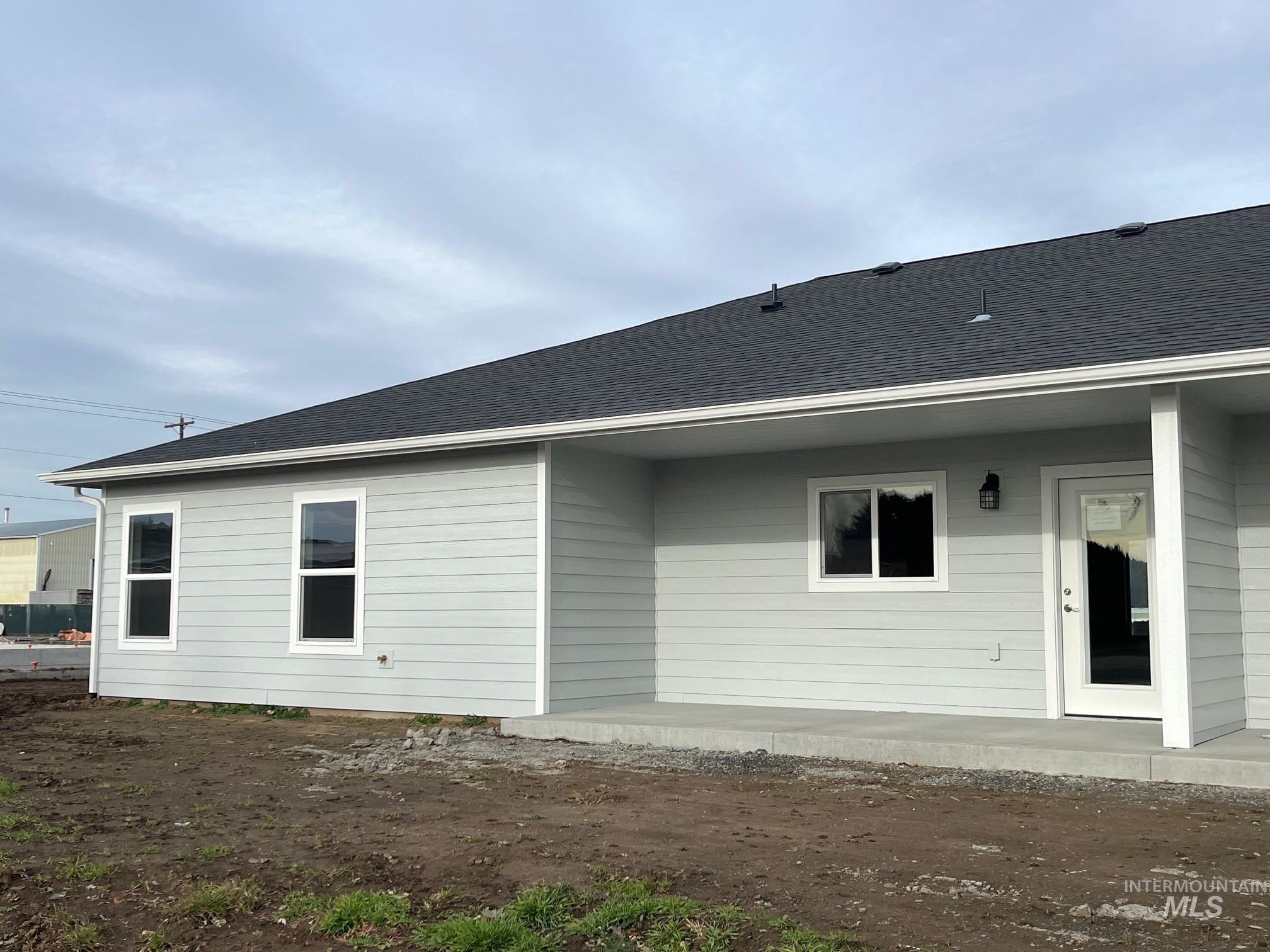 1803 Clark Fork Lane, Lewiston, Idaho 83501, 3 Bedrooms, 2 Bathrooms, Residential For Sale, Price $374,900, 98987139