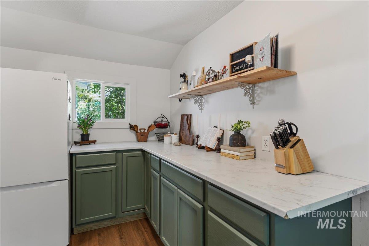 404 S Fern St., Nampa, Idaho 83686, 2 Bedrooms, 1 Bathroom, Residential For Sale, Price $300,000, 98987144
